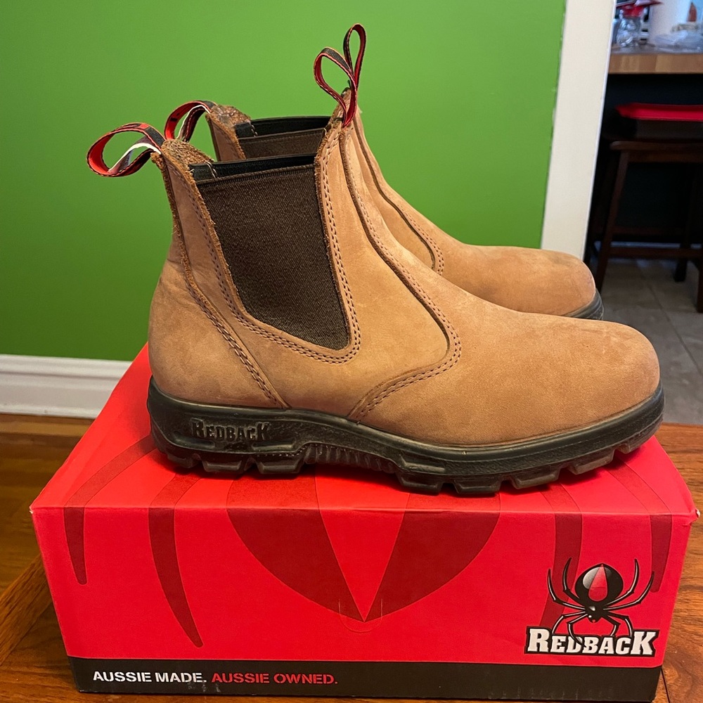 Redback Mesa Chelsea Boot